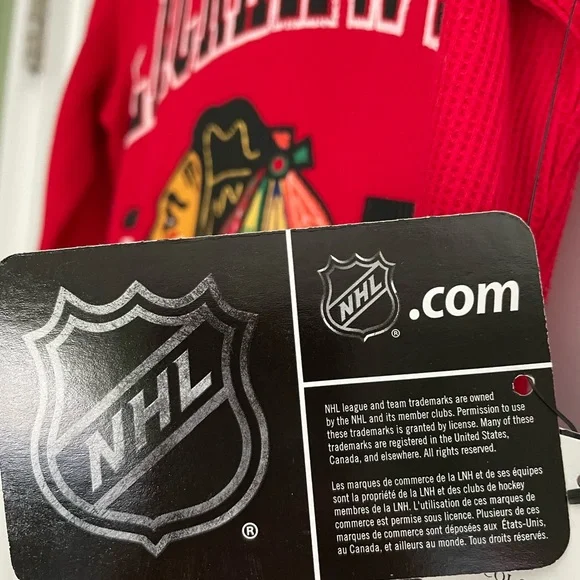 Women’s Blackhawks waffle knit long sleeve shirt size M - Picture 4 of 5